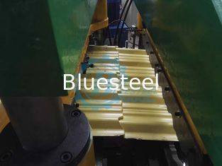 18 Stands Color Coated Steel Step Roof Panel Roll Forming Machine For Building