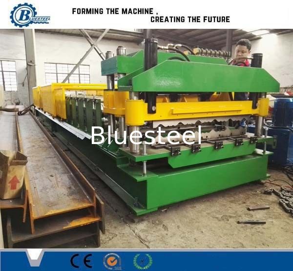 18 Stands Color Coated Steel Step Roof Panel Roll Forming Machine For Building