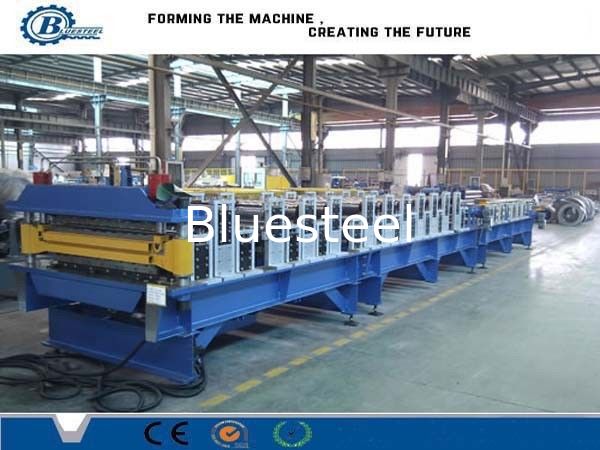 Color Steel Corrugated Metal Roofing Roll Forming Machine 10 - 25m/min Speed